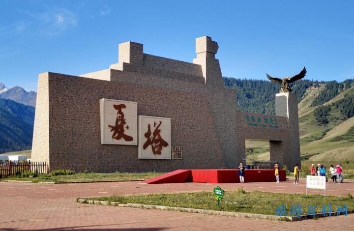 伊犁旅游必去的几个景点，伊犁十大最好玩的地方